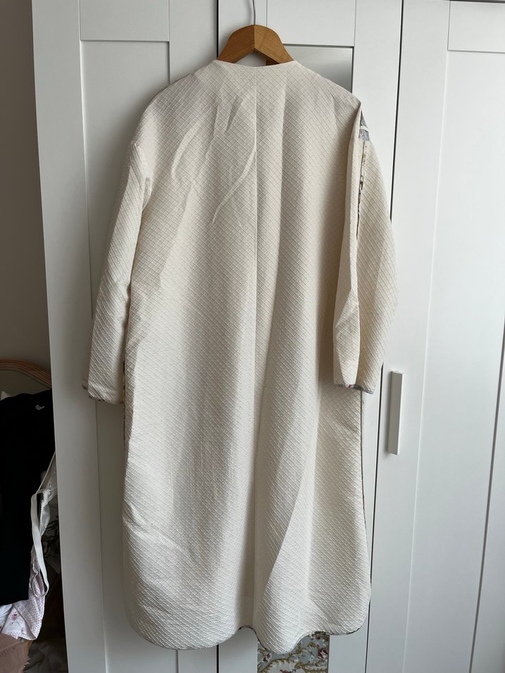 Uzun Kesim Beyaz Keten Kadın yazlık kap - Görsel 4