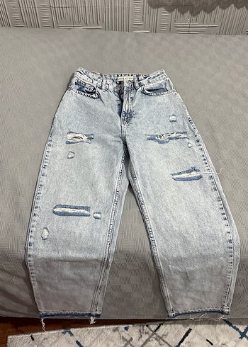 LC Waikiki Acik Mavi Rahat Kesim Yirtik Denim Jean