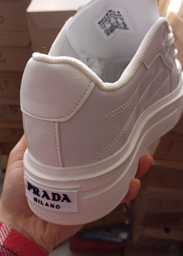 Prada Beyaz - Görsel 3