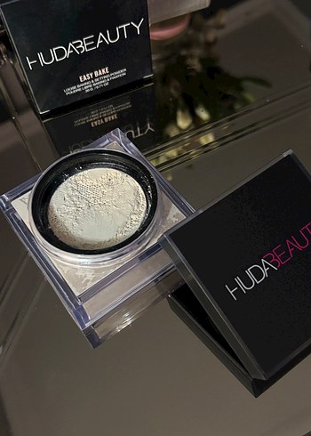 HUDA BEAUTY Easy Bake Pudra - Görsel 2