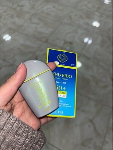 Beden Shiseido bb krem SPF50+ MEDİUM
