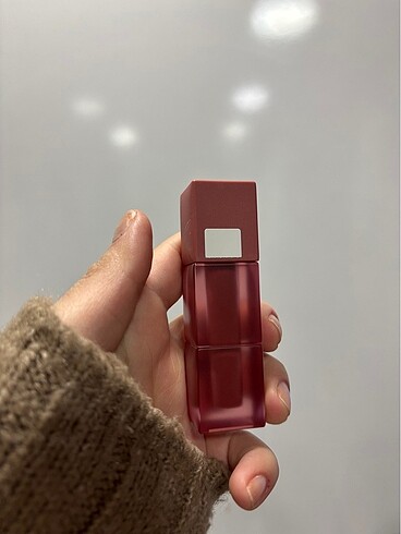 Beden Maybelline Teddy tint