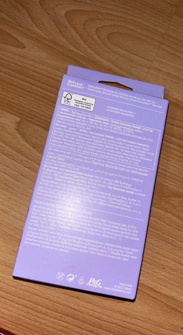 Gillette Venus Rahat Kayışlı Mor Tıraş Bıçağı - Görsel 2