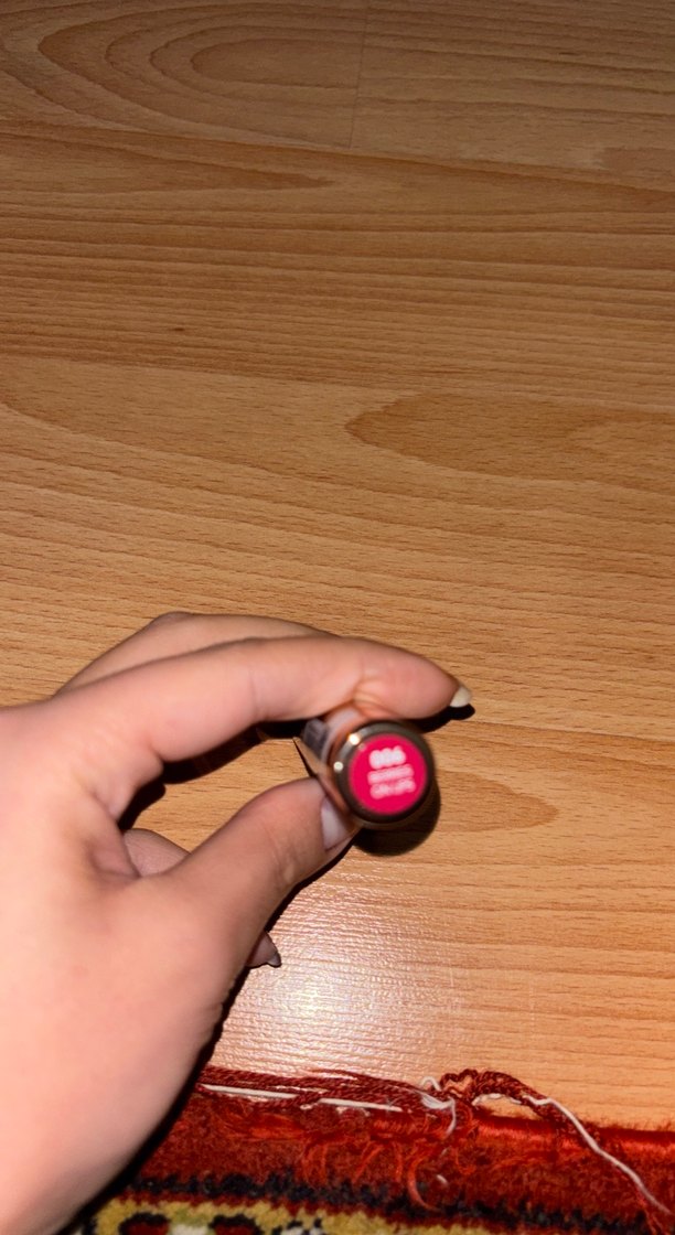 Siyah Mat Ruj - Görsel 2