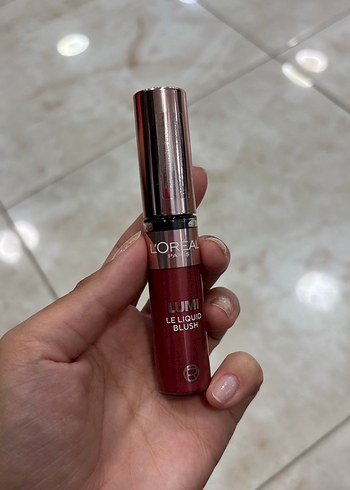 L'Oréal Burgundy Parlak Dudak Rengi