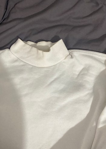 m Beden Beyaz Yüksek Yakalı Kadın Sweatshirt