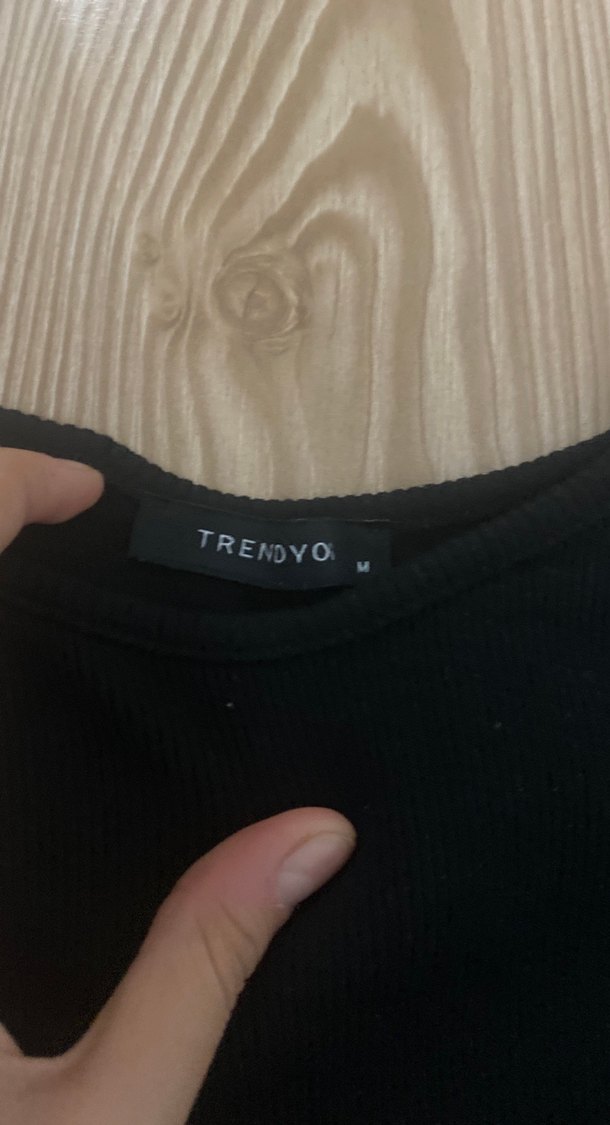 Siyah Kısa Kesim Kadın Crop Top - Görsel 3