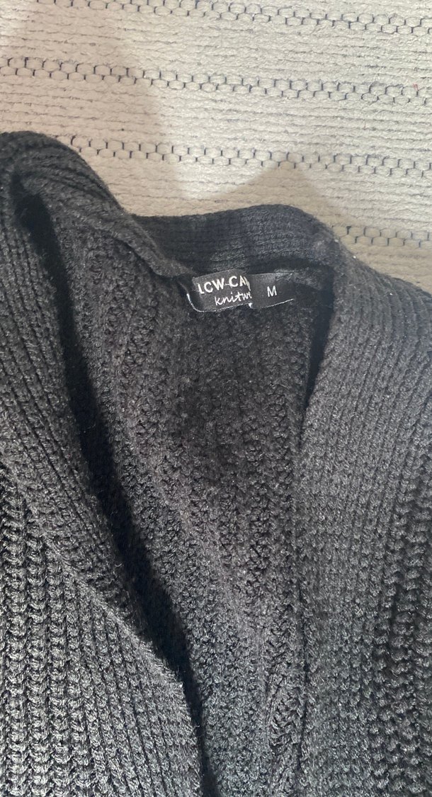 Siyah Uzun Kollu Örgü Hırka - Görsel 3