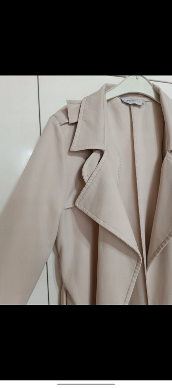 Bej Uzun Kadın Trençkot - Görsel 2