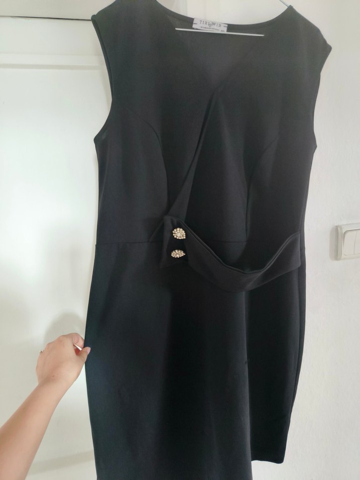 Kemer Detaylı Siyah Midi Kadın Elbise - Görsel 2