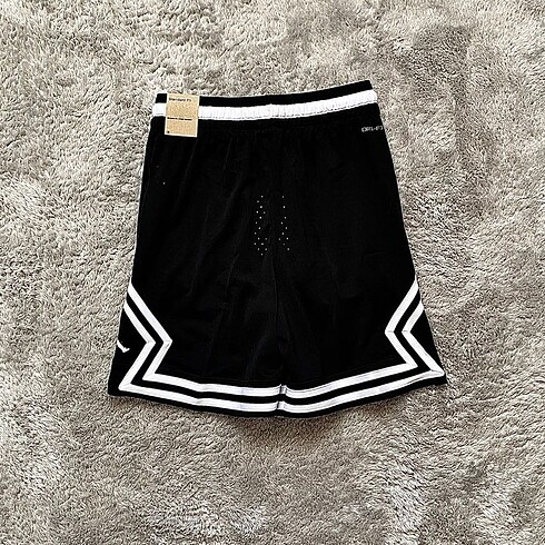 s Beden Nike Sportswear Diamond şort