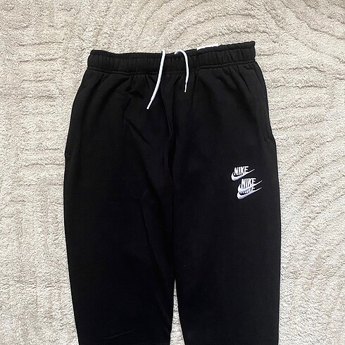 Nike Nike Sportswear World Tour eşofman