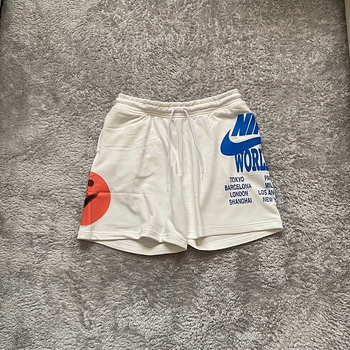 Nike World Tour şort