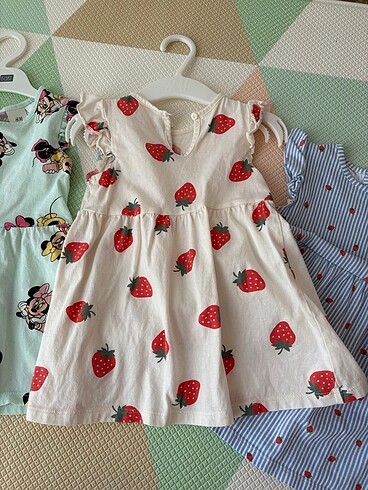 6-9 Ay Beden çeşitli Renk H&M 3 adet elbise