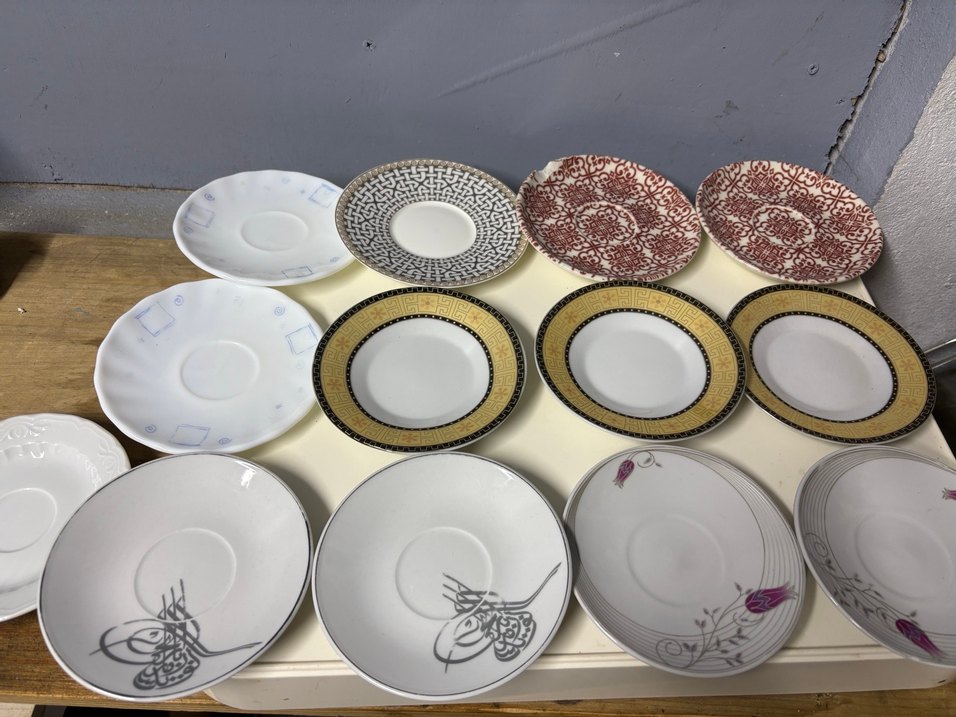 TOPLU HEPSİ Beyaz ve Siyah Seramik Fincanlar - Görsel 2