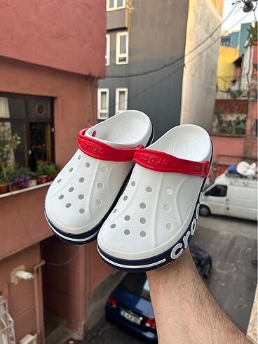 CROCS TERLİK 39 NUMARA