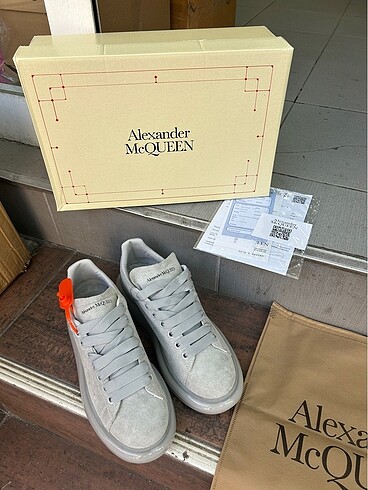 ALEXUNDER MCQUEEN AYAKKABI 43 NUMARA