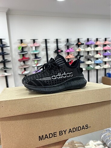 Adidas ADİDAS YEZZY AYAKKABI 26 NUMARA