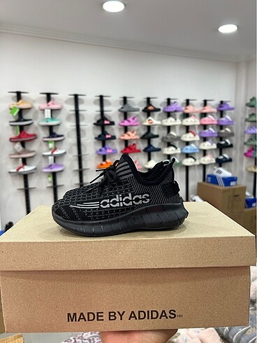 26 Beden ADİDAS YEZZY AYAKKABI 26 NUMARA