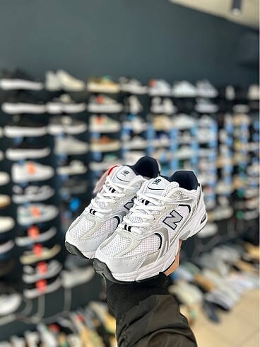 New Balance NEW BALANCE 530 AYAKKABI 44 NUMARA
