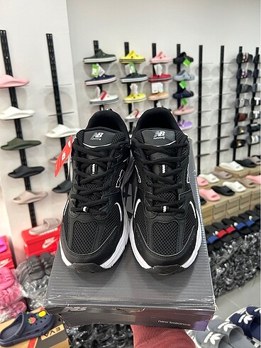 NEW BALANCE 530 AYAKKABI 42 NUMARA