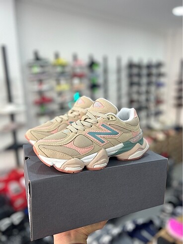 37 Beden NEW BALANCE 9060 AYAKKABI 37 NUMARA