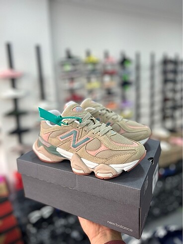 NEW BALANCE 9060 AYAKKABI 40 NUMARA