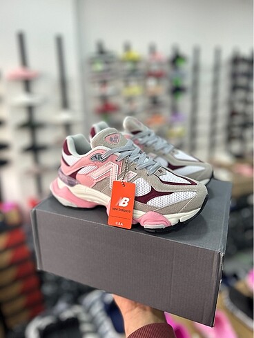 39 Beden çeşitli Renk NEW BALANCE 9060 AYAKKABI 39 NUMARA