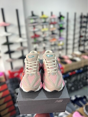 37 Beden çeşitli Renk NEW BALANCE 9060 AYAKKABI 37 NUMARA