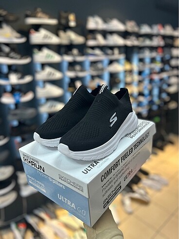 SKECHERS AYAKKABI 42 NUMARA