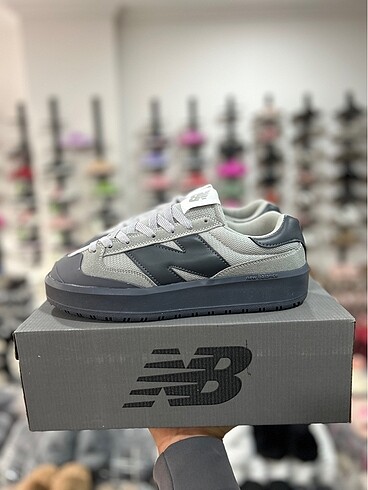 43 Beden NEW BALANCE CT302 AYAKKABI 43 NUMARA