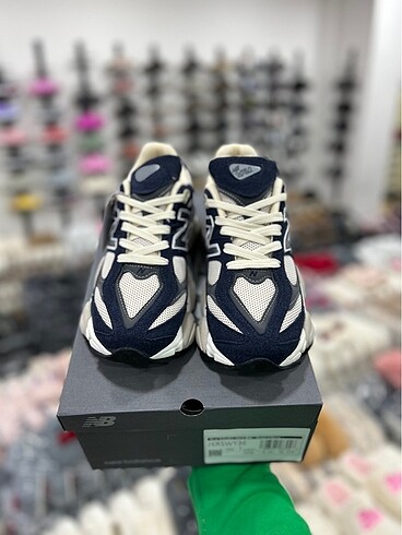 42 Beden NEW BALANCE 9060 AYAKKABI 42 NUMARA