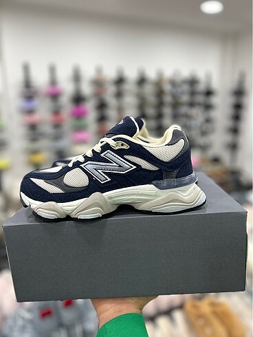 42 Beden çeşitli Renk NEW BALANCE 9060 AYAKKABI 42 NUMARA