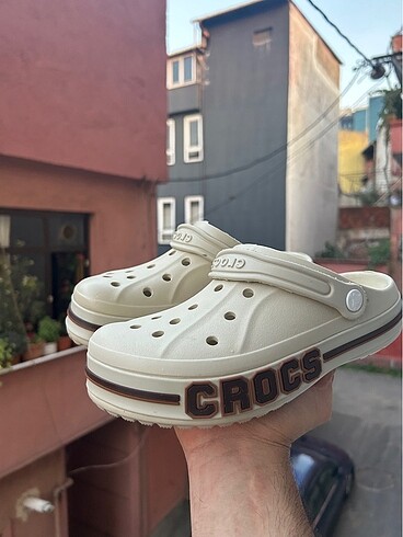 CROCS TERLİK 40 NUMARA