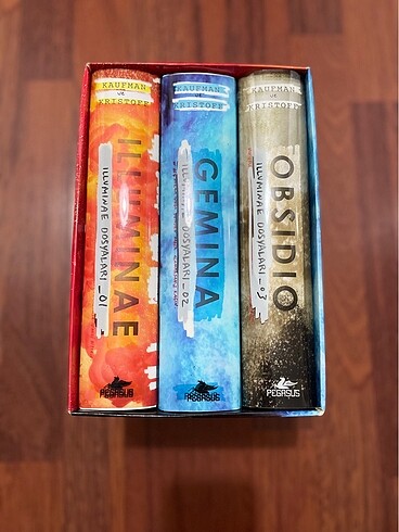 İluminae Dosyaları Üçlü Kutulu Set