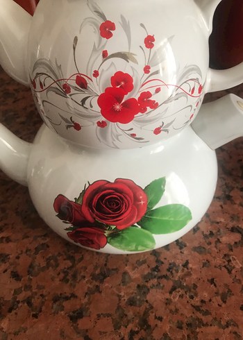 Beden Çiçek Desenli Beyaz Çaydanlık alt eMate üst porselen