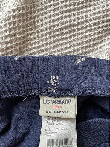 11-12 Yaş Beden Lc Waikiki çocuk şortu