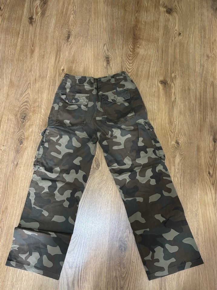 Bershka Kamuflaj Bol Kesim Midi Jean - Görsel 5