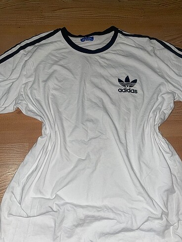 Adidas Tshirt
