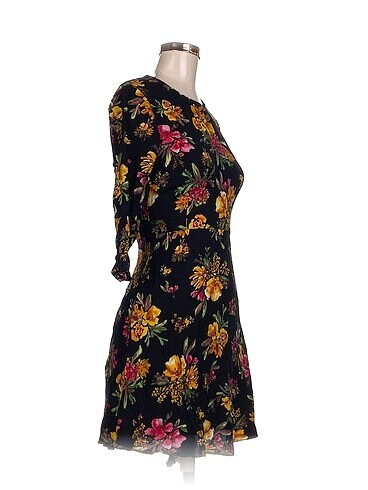 Zara Zara Kısa Elbise %70 İndirimli.