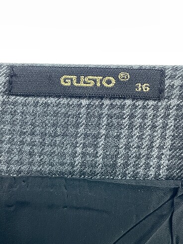 36 Beden gri Renk Gusto Midi Etek %70 İndirimli.