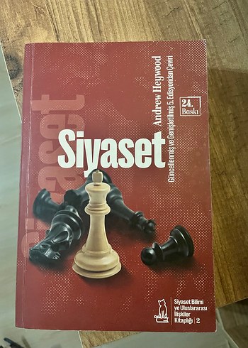 Siyaset - Andrew Heywood