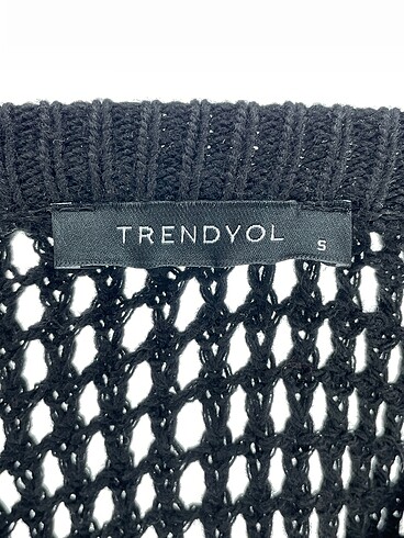 s Beden siyah Renk Trendyol & Milla Bluz %70 İndirimli.