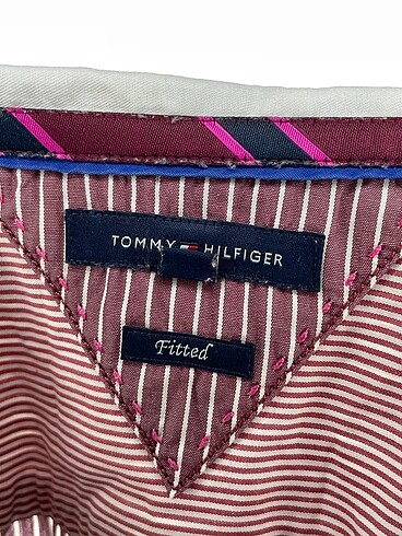 36 Beden çeşitli Renk Tommy Hilfiger Gömlek %70 İndirimli.