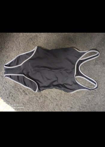 Gri Spor Tarzı Kadın Mayo - Görsel 2