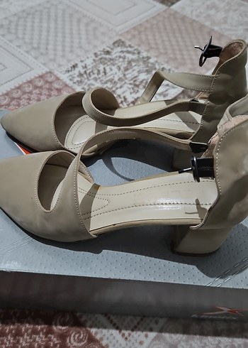 Nine West Diger Bej Topuklu Abiye Ayakkabı