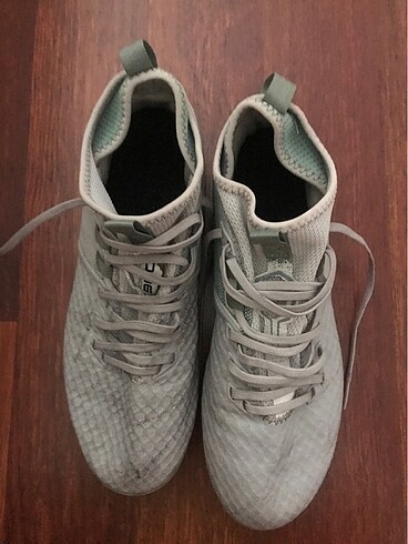 Decathlon KRAMPON
