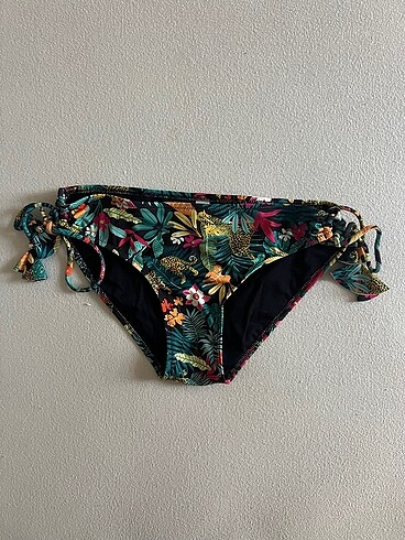 Bikini Altı