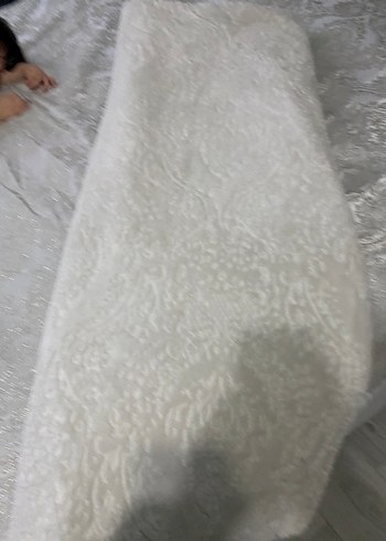 Nakışlı Beyaz Gri Yatak Örtüsü - Görsel 5