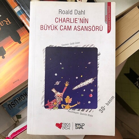 Charlie?nin büyük cam asansörü